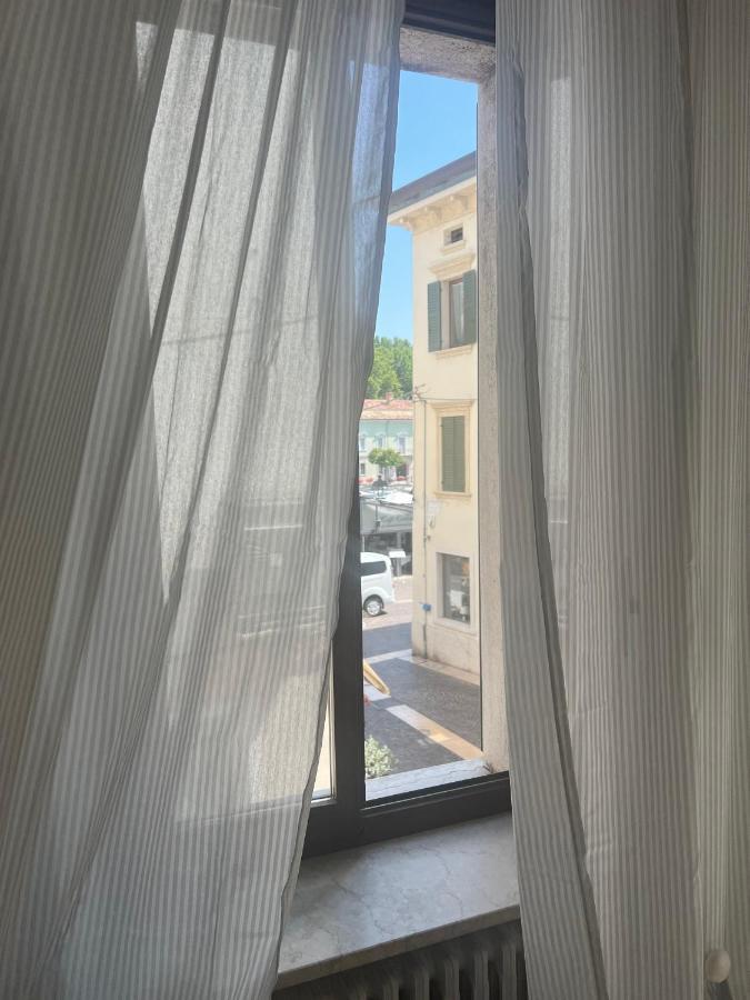 La Torretta Apartment Πεσκιέρα ντελ Γκάρντα Εξωτερικό φωτογραφία
