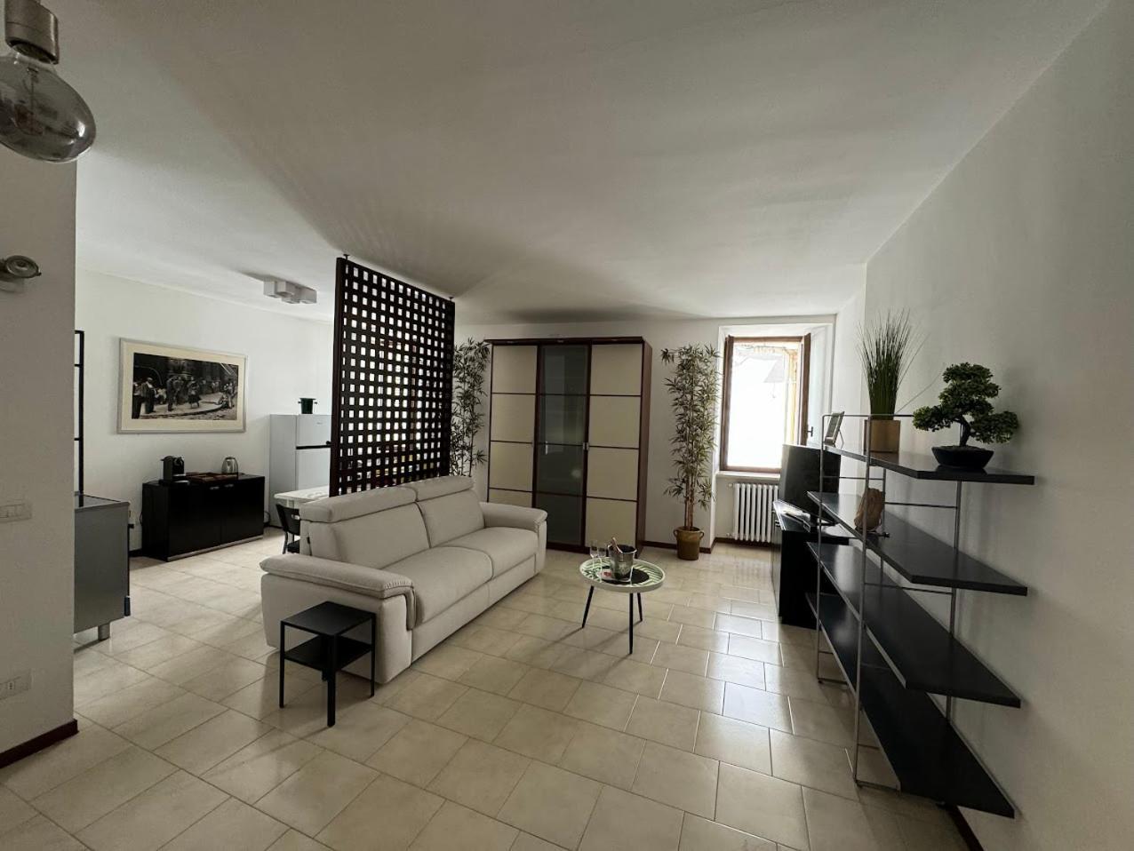 La Torretta Apartment Πεσκιέρα ντελ Γκάρντα Εξωτερικό φωτογραφία