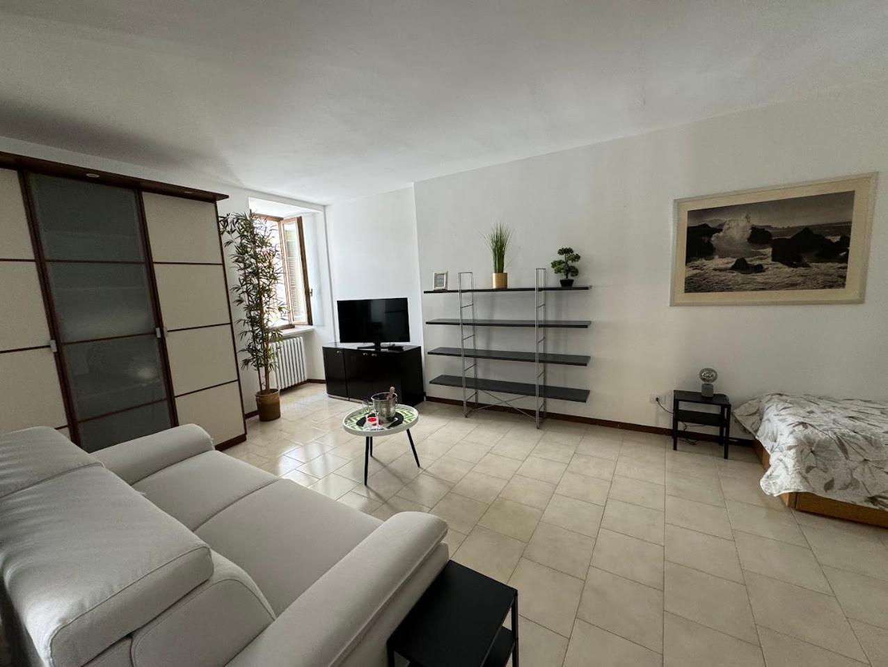 La Torretta Apartment Πεσκιέρα ντελ Γκάρντα Εξωτερικό φωτογραφία