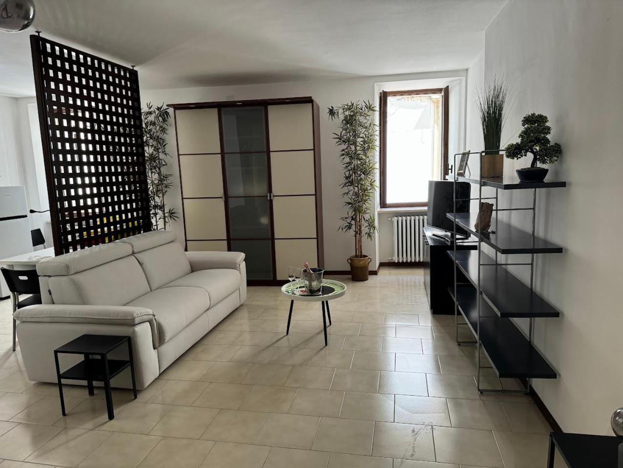 La Torretta Apartment Πεσκιέρα ντελ Γκάρντα Εξωτερικό φωτογραφία