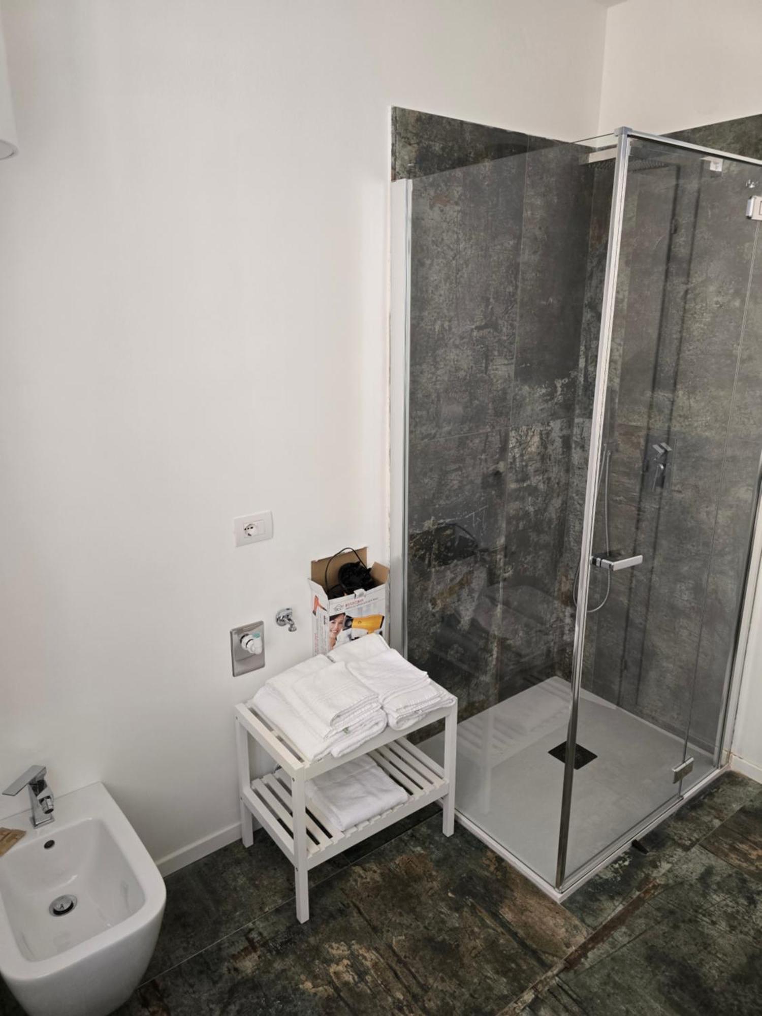 La Torretta Apartment Πεσκιέρα ντελ Γκάρντα Εξωτερικό φωτογραφία