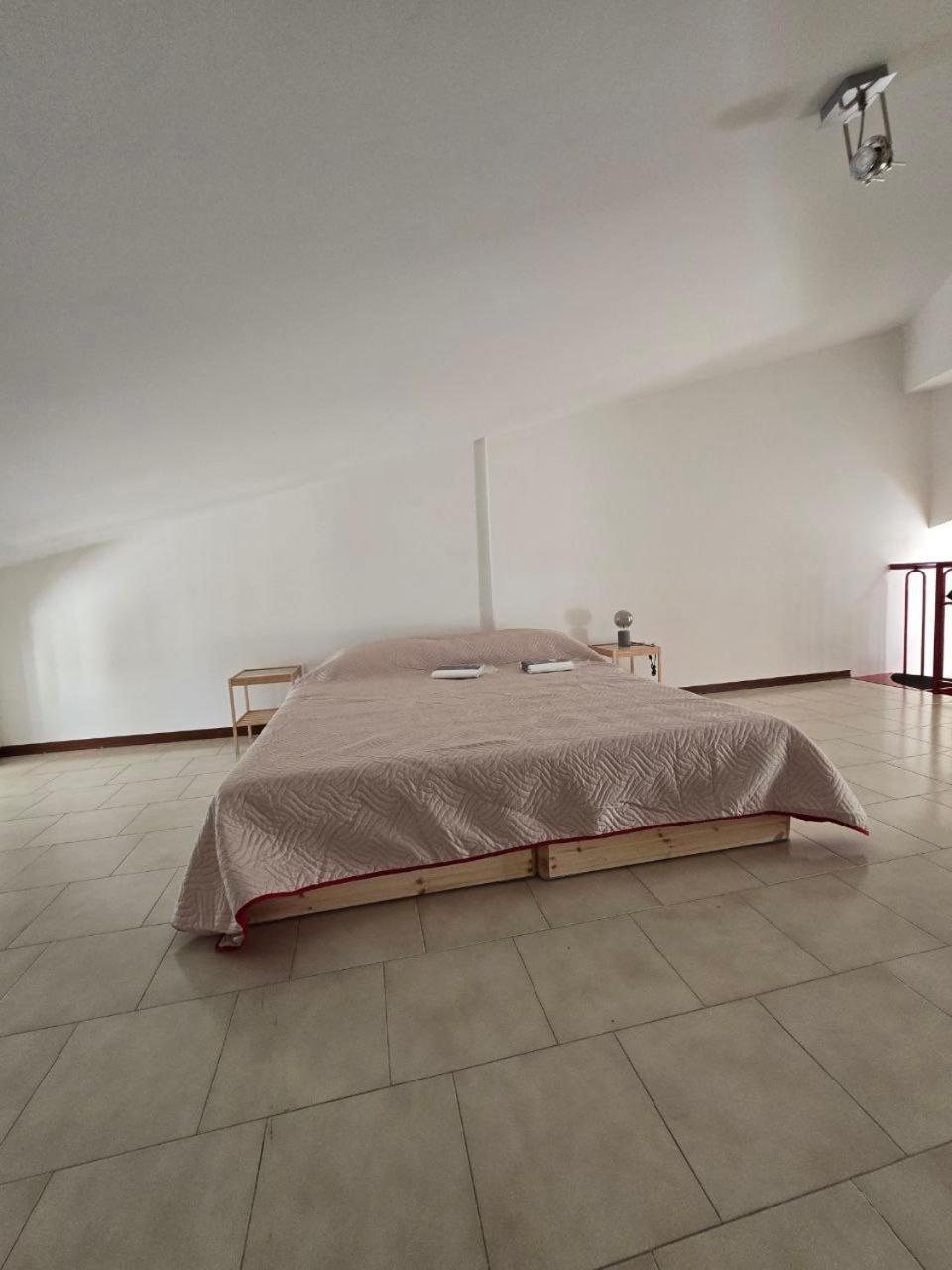 La Torretta Apartment Πεσκιέρα ντελ Γκάρντα Εξωτερικό φωτογραφία