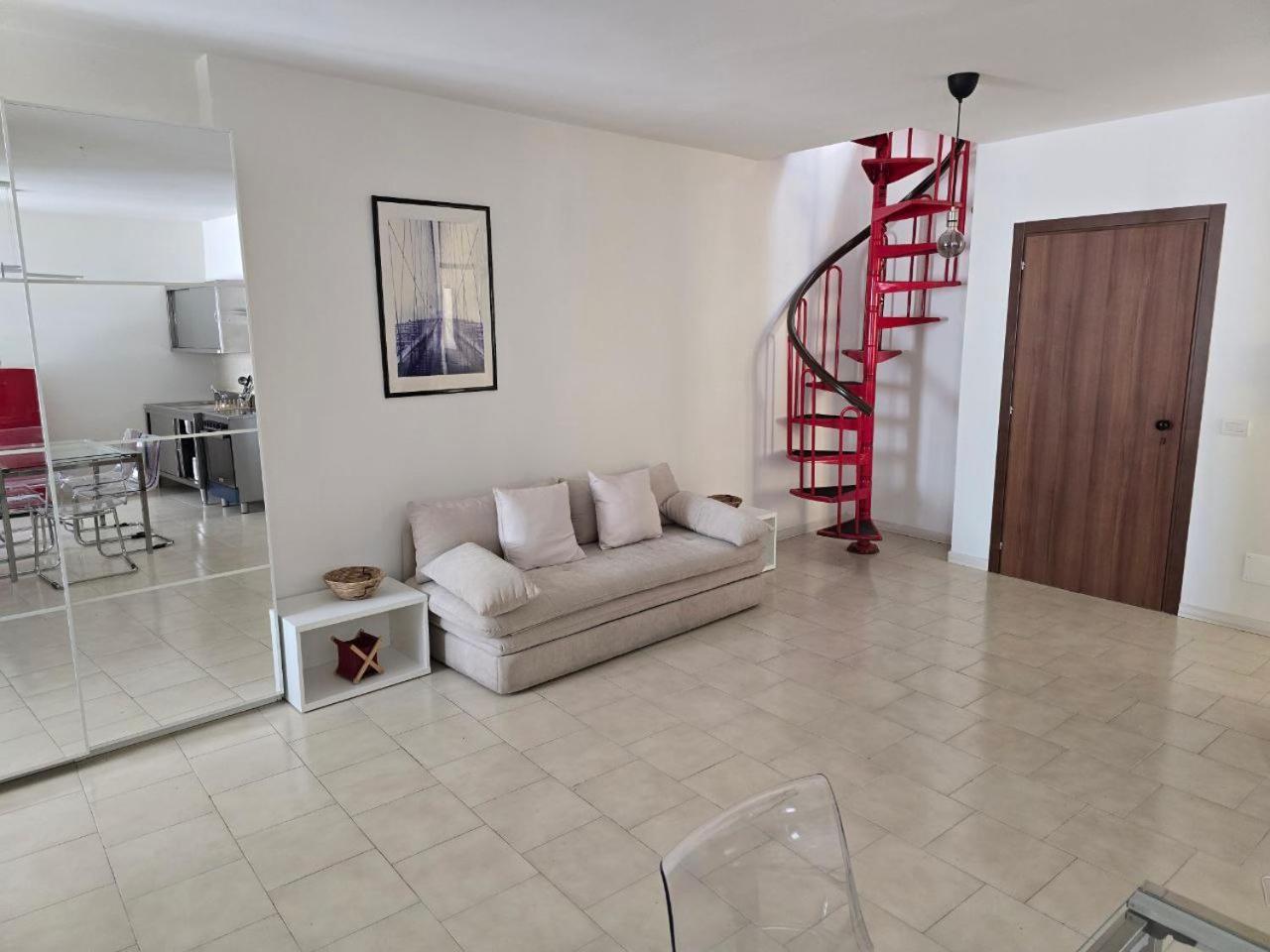 La Torretta Apartment Πεσκιέρα ντελ Γκάρντα Εξωτερικό φωτογραφία